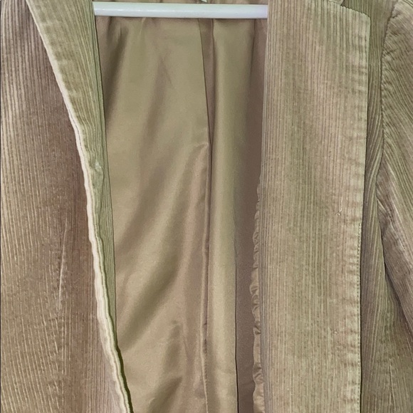 IZOD Corduroy Waist Jacket - Picture 6 of 6